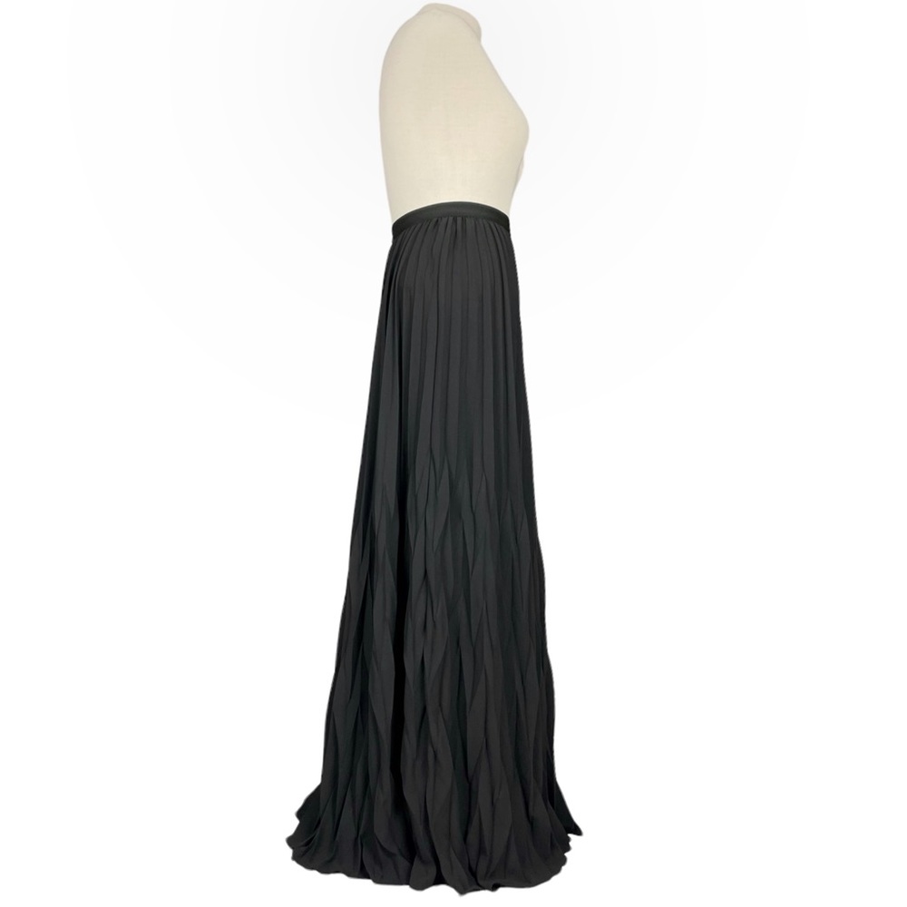 Dress The Population NWOT Pleated Maxi Skirt in Black Size Small - Picture 5 of 8